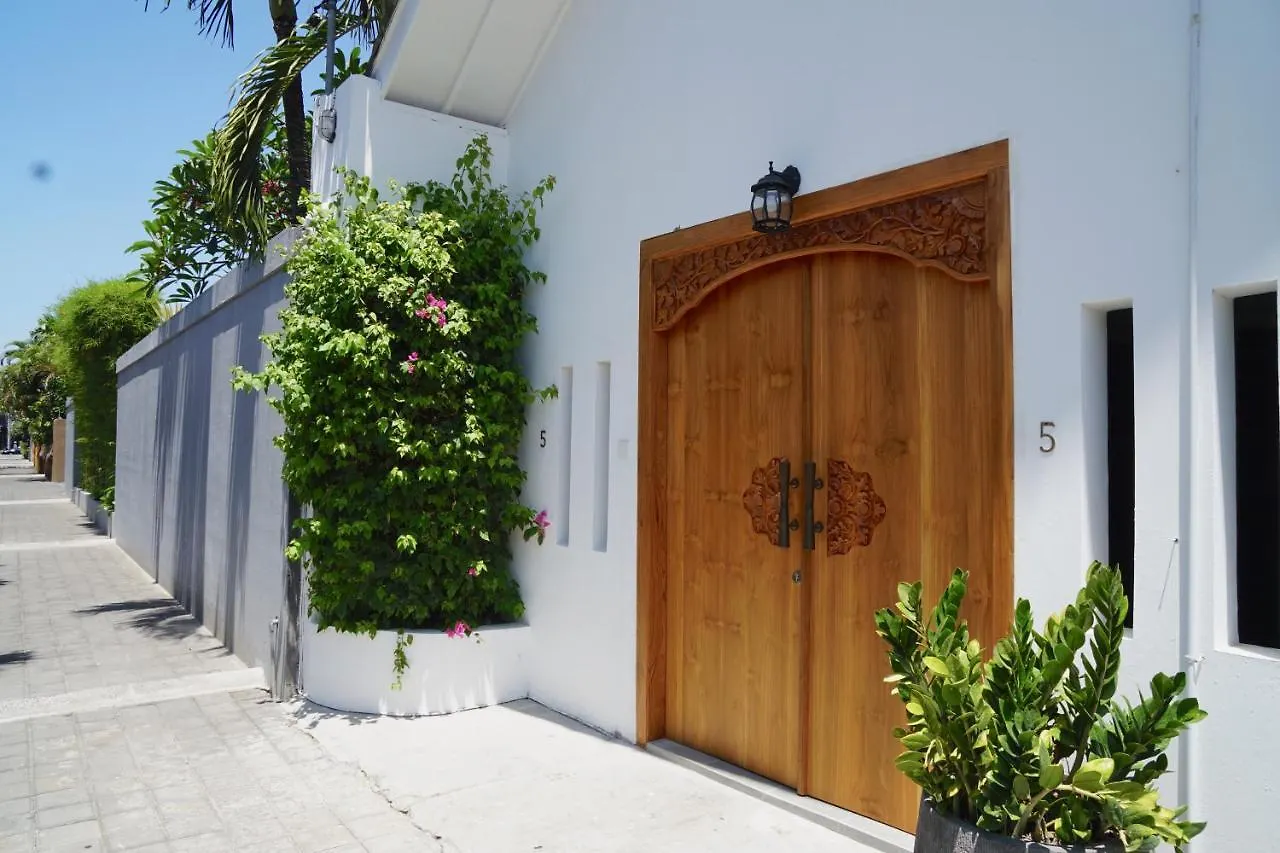 Aora Dua - Modern Tropical Hideaway In Central Seminyak Villa  Seminyak (Bali)